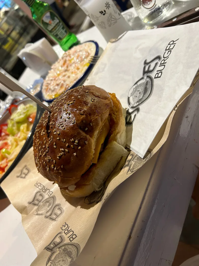 Esoes Burger 4