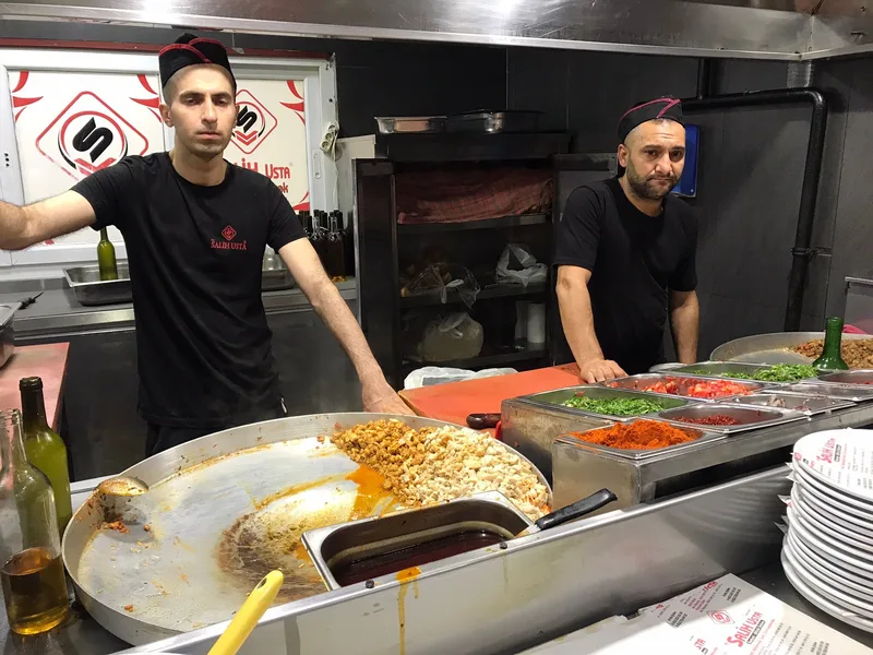 Salih Usta Tantuni & Biftek 5