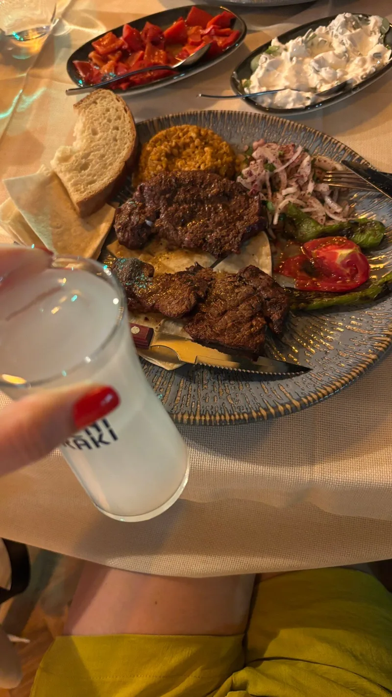 Bizim Yaka Restaurant 3