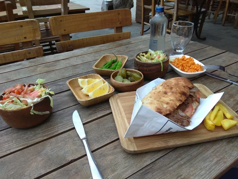 Ada ET Döner-Pozcu 2